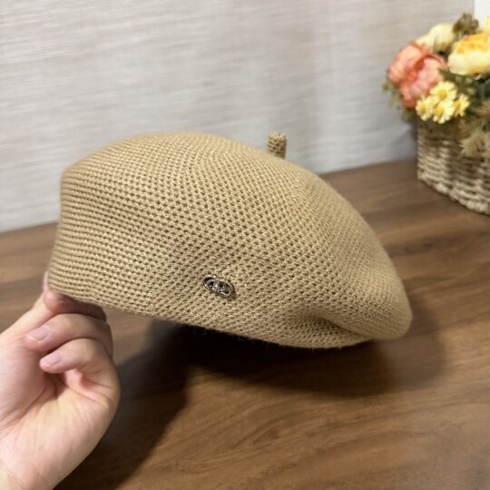 Korean autumn and winter new styled beret hat for women, simple, fashionable and versatile, retro, casual, trendy octagonal hat, painter's hat