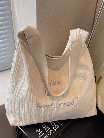 Japanese embroidered pleated canvas bag for women summer large-capacity class commuter bag versatile shoulder underarm tote bag