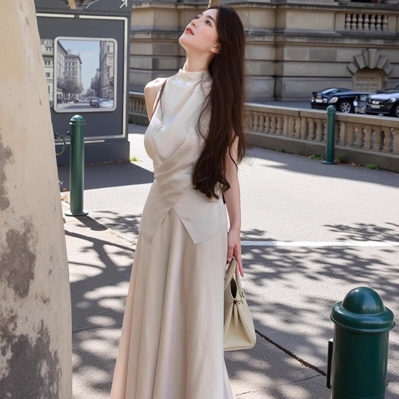 French-Style Gentle Lace-Up Sleeveless Halter Dress, Feminine Waist-Cinching Satin Suit, High-End Two-Piece Long Skirt