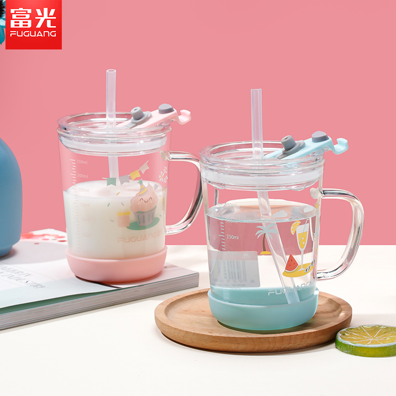 Fuguang children's milk cup glass with graduated straw baby brewing special milk powder cute water cup