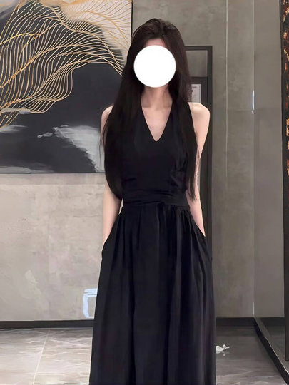 French-Style High-End Elegant V-Neck Black Dress for Women, New Summer Style, Gentle and Beautiful Waist-Cinching Long Dress