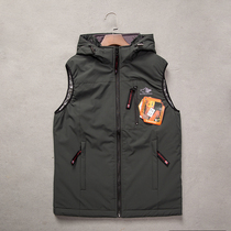 Outdoor sports autumn and winter vest men warm thick casual hooded multi-pocket shoulder Korean windproof vest cotton vest