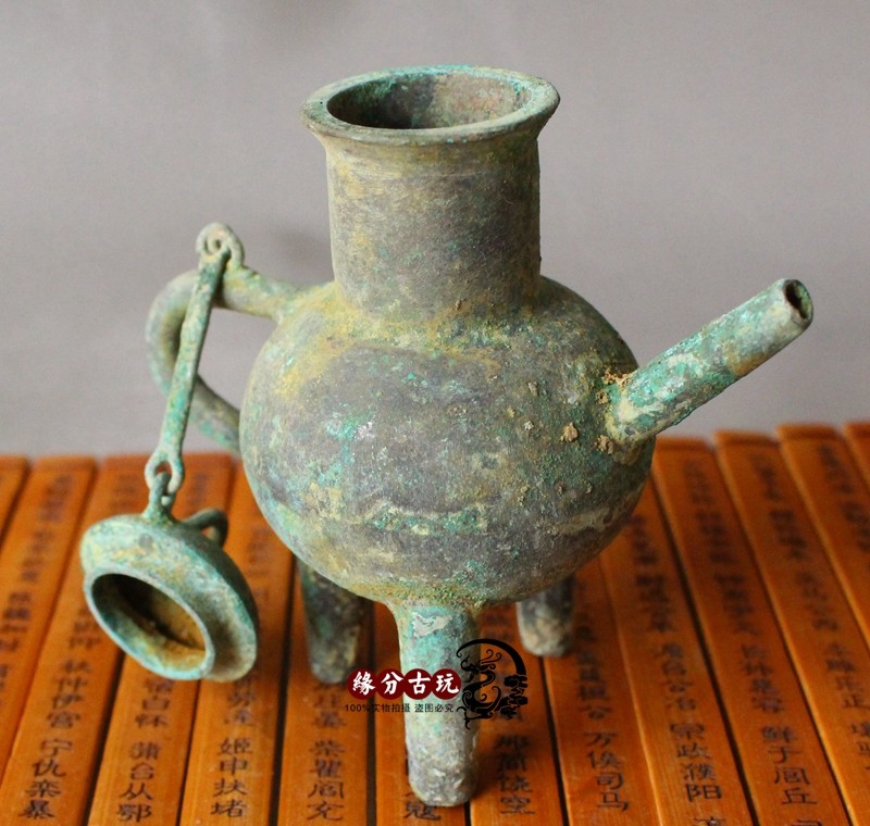 Antique antique collection antique unearthed bronze ornaments bag paddles Old Road small Hulk teapot kettle decoration