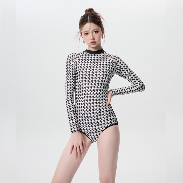 Wetsuit women's one-piece long-sleeved surfing suit snorkeling suit jellyfish suit student conservative slimming hot spring sun protection swimsuit