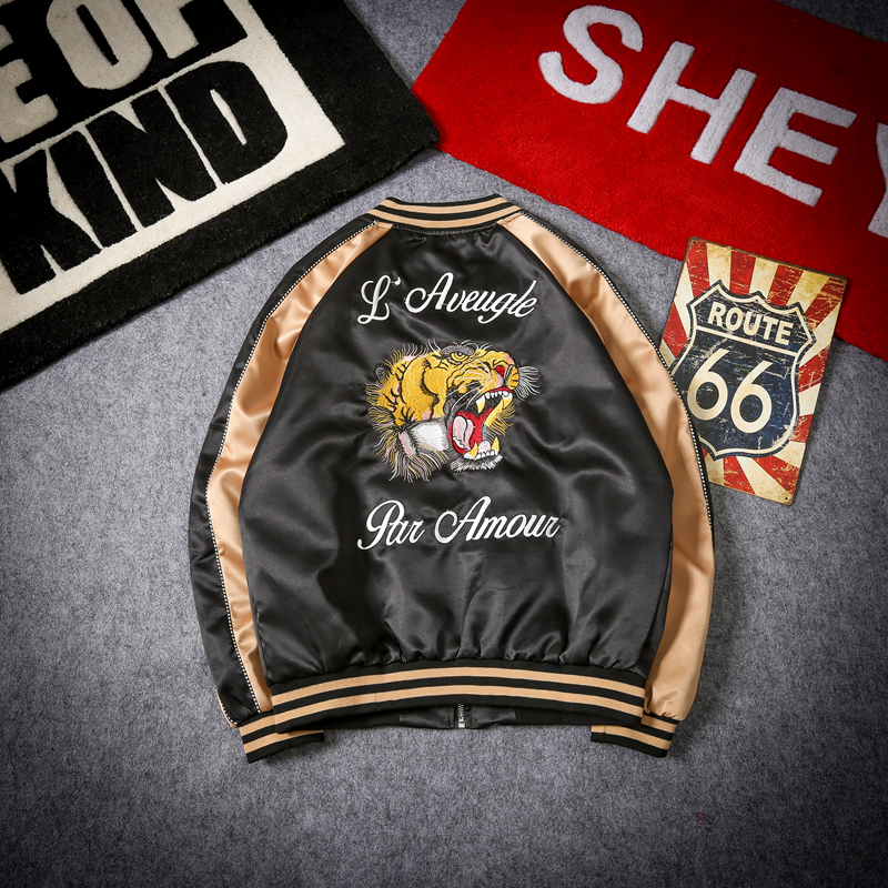 Cặp vợ chồng nhật bản Yokosuka mùa thu áo khoác nam giới và phụ nữ thêu tiger head satin đồng phục bóng chày thanh niên mùa xuân và mùa thu áo khoác áo cardigan nam