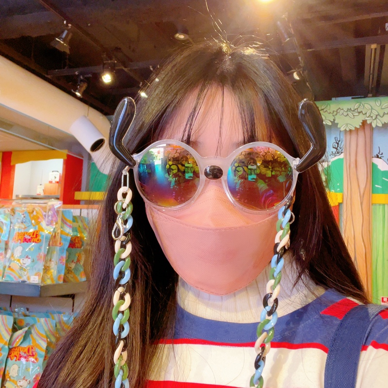 Domestic In-Stock Japan Universal Studios Snoopy Sesame Street Great White Shark Kitty Sunglasses Sun Protection Neck Strap