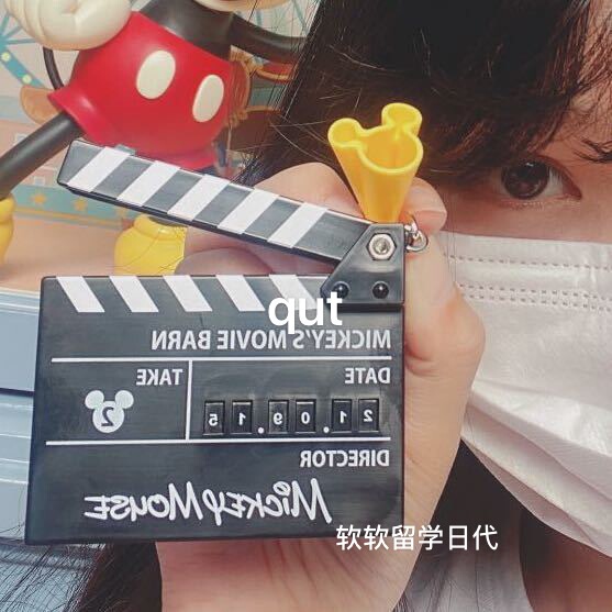 Domestic In-Stock Japan Tokyo Disney Director Mickey Clapperboard Pendant Film Shooting Keychain Domestic In-Stock Japan Tokyo Disney Director Mickey Clapperboard Pendant Film Shooting Keychain