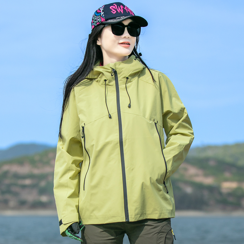 Spring and Autumn Outdoor Sports Women's Jacket with Mesh Lining, Loose Casual Windproof and Waterproof Hooded Single-Layer Jacket