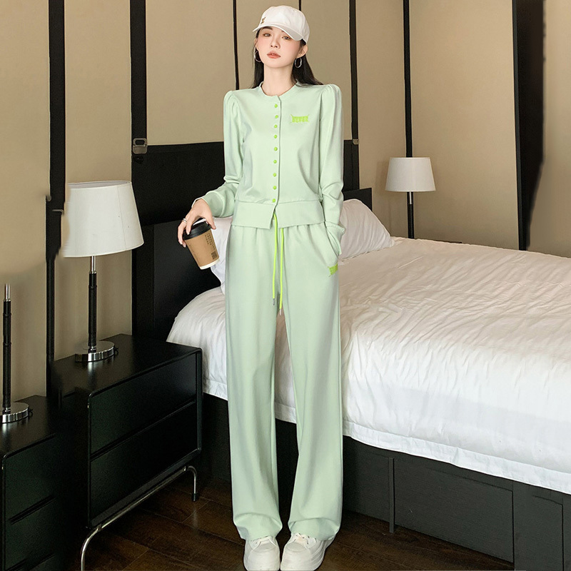 High-End Minimalist Style Outfit Set for Autumn and Winter, Mint Mambo Green Jacket, Korean Style Sportswear Two-Piece Set