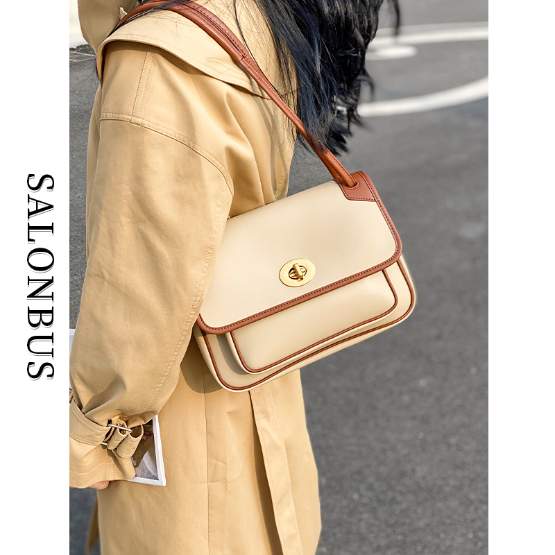 Classic retro armpit subpack Superior package 2022 female texture leather leather cross shoulder bag coloured postman pack