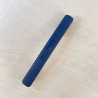 Одна темно-синяя ручка AO8 (со словами)