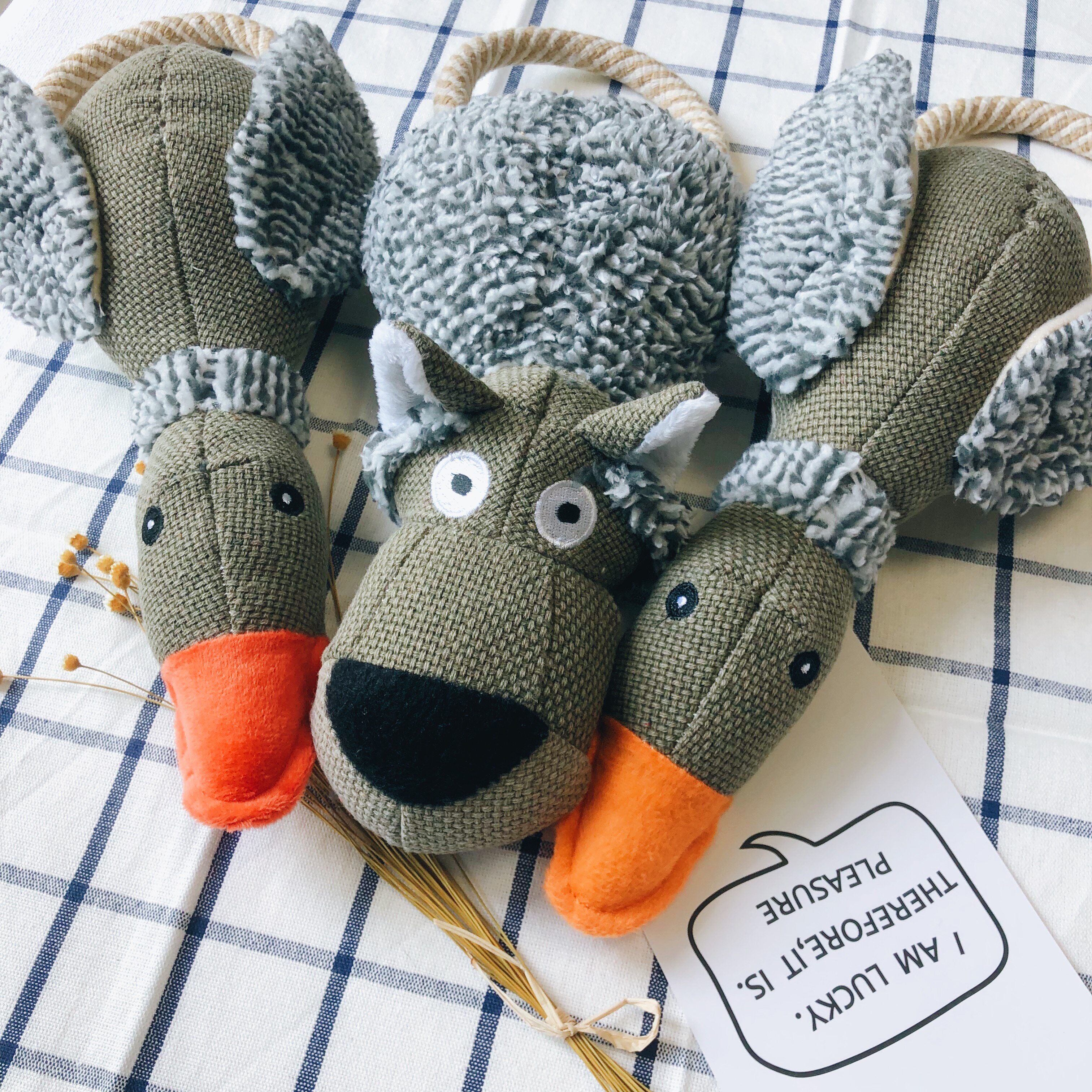 Super cute Japanese cute animal modeling plush toy pet dog sounding toy gnawing cleaning and removing tartar