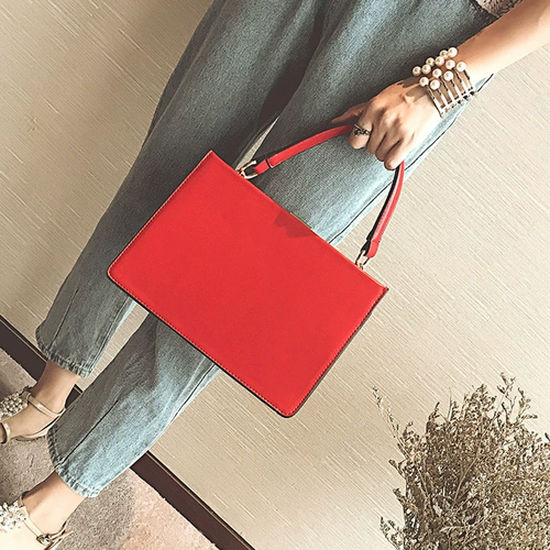 Красная сумка для невесты, в западном стиле