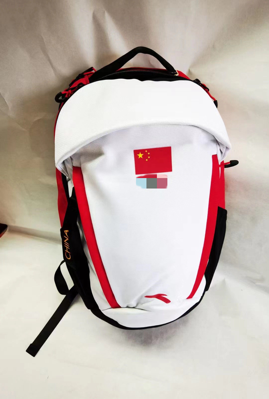 Anta sponsors the 2021 national team sports backpack
