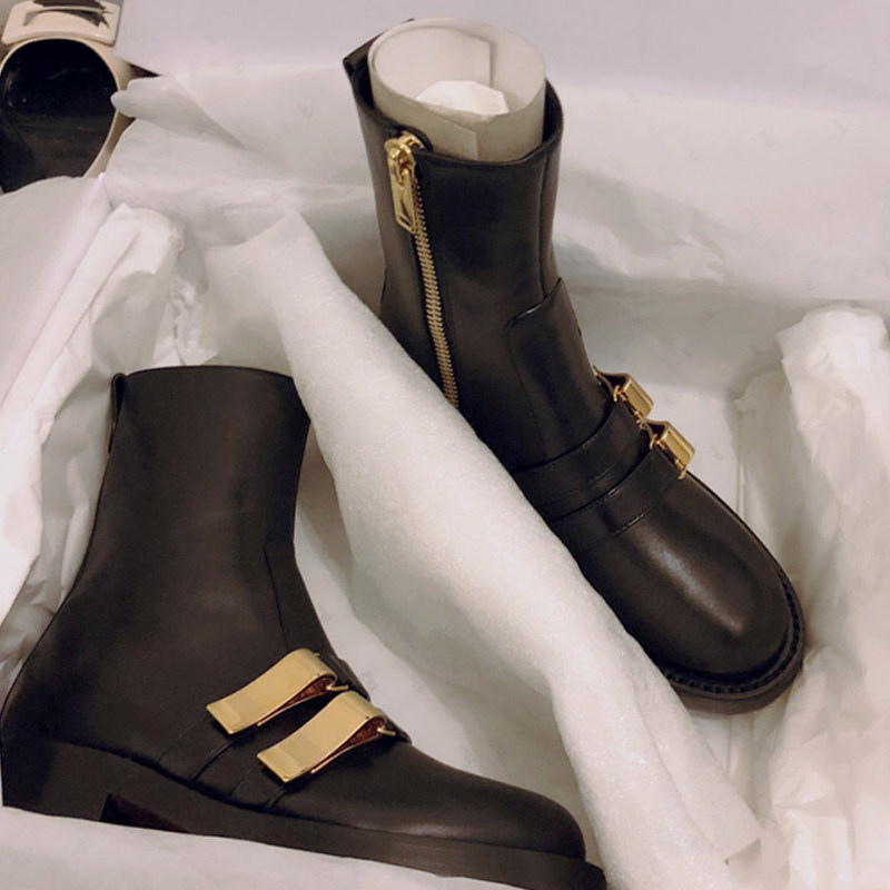 The little crowd has a good look ~ the rate temperament is thick with the flat-bottomed women's shoes so beautiful