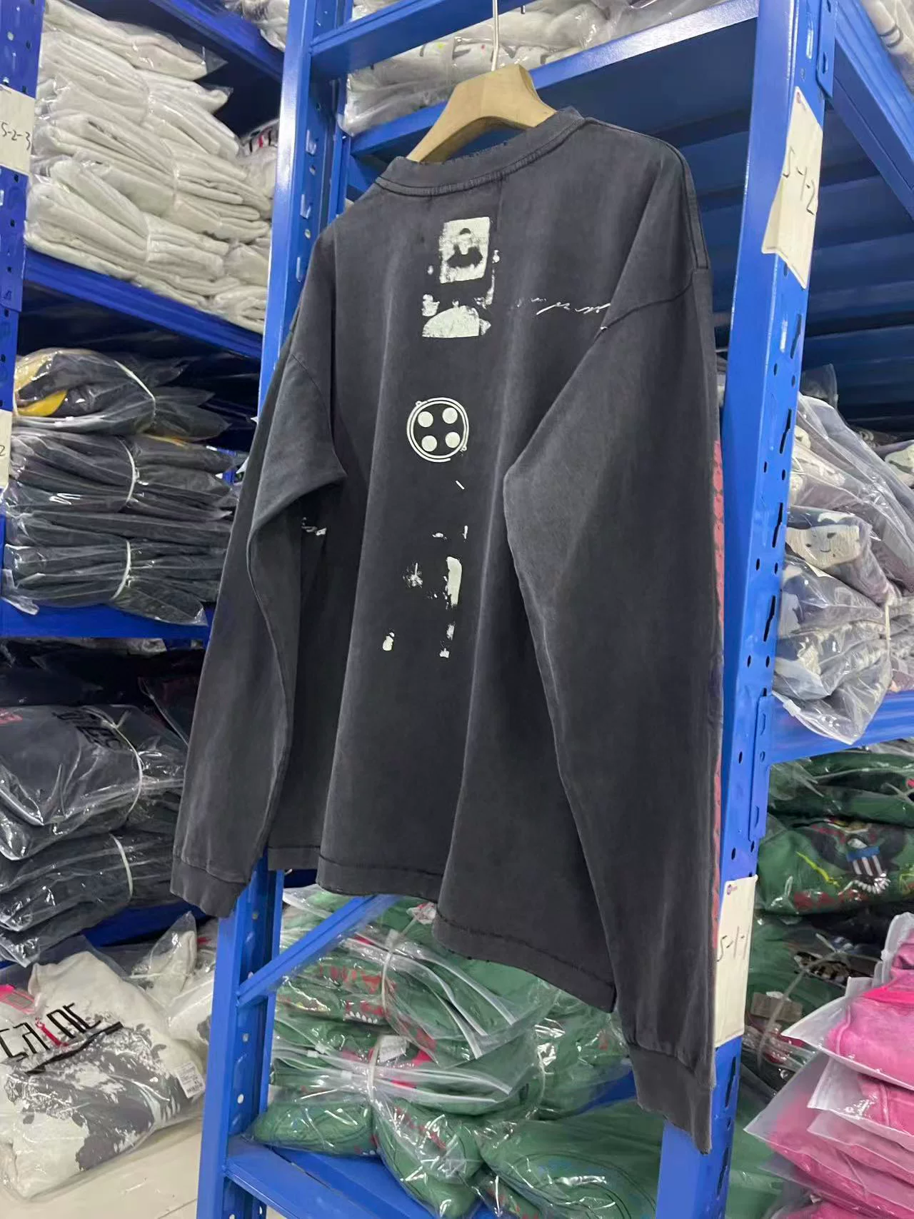 ENFANTS RICCHES DEPRIMES FW25 Ретро вымытая casual блуза с открытыми плечами, длинный рукав, для мужчин