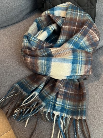 Hochwertiger karierter Schal aus australischer reiner Wolle. Britischer klassischer Unisex-High-End-vielseitiger warmer Winterschal