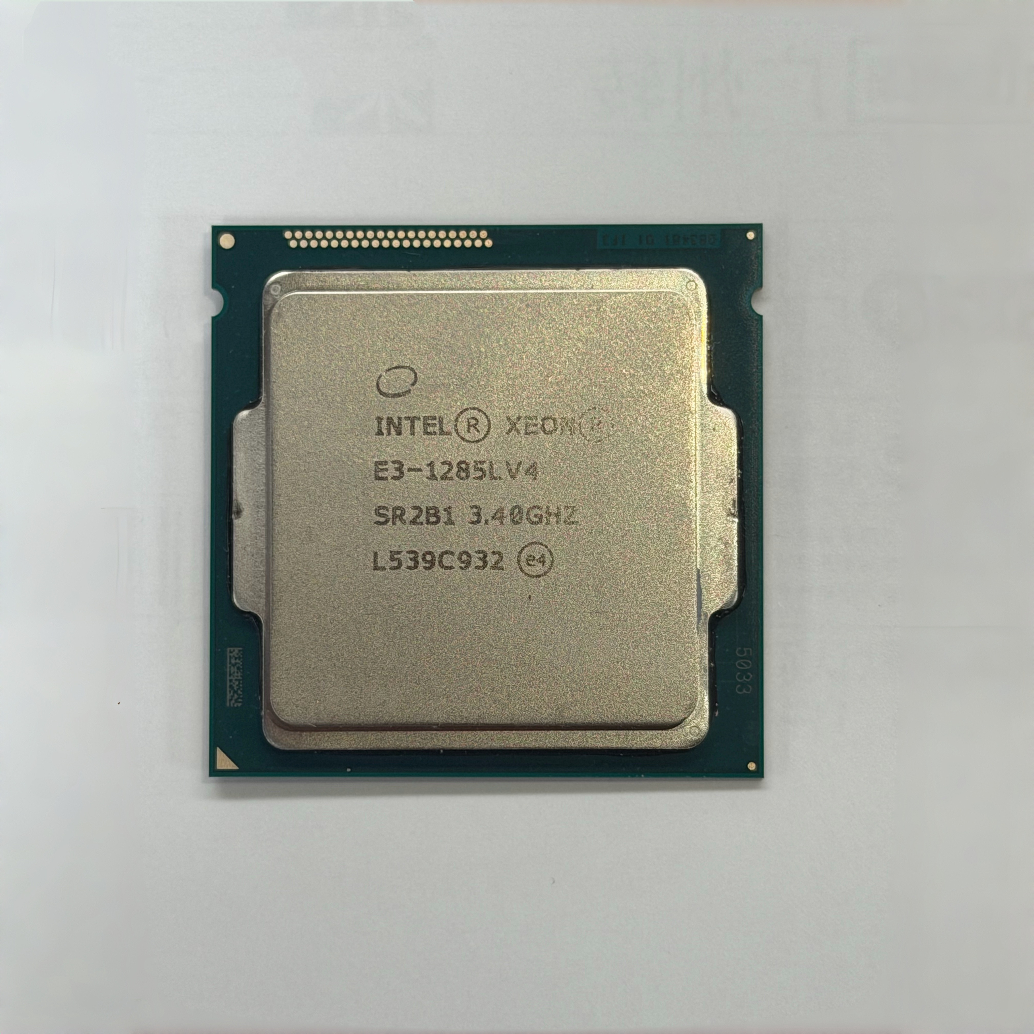 Четырехъядерный восьмипоточный процессор E3-1285LV4 с низким энергопотреблением мощностью 65 Вт Изображение 1