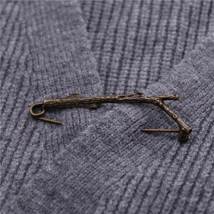 Phong cách retro ba chiều đầu hươu pin Nhật Bản và Hàn Quốc chi nhánh đơn giản trâm cài xu hướng áo choàng len pin dài từ - Trâm cài