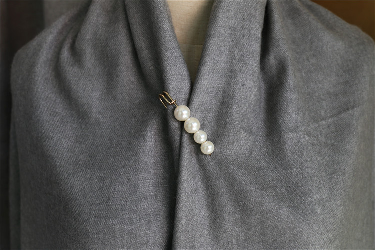 Khăn choàng lớn khóa nữ cardigan trâm cài pin lớn ngọc trai với áo len khăn quàng cổ trang sức handmade ghim cài áo vest nữ
