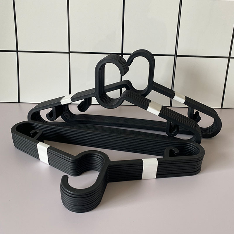 Trace-free household with simple plastic clothes support for thick drying clothes hanging black hanging clothes