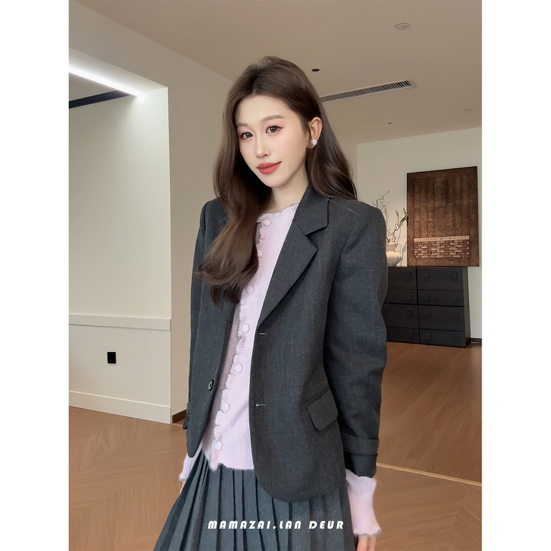 Mama Cai【Rou Yu Guang】Casual Niche Style Loose-Fitting Slimming Blazer for Women Mama Cai【Rou Yu Guang】Casual Niche Style Loose-Fitting Slimming Blazer for Women