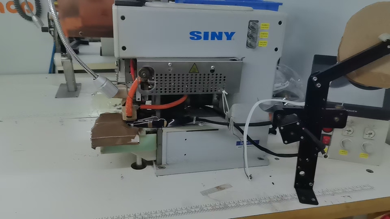 Second-Hand Seamless Adhesive Application Machine for Underwear and Panties (Contact Customer Service for Ordering) Second-Hand Seamless Adhesive Application Machine for Underwear and Panties (Contact Customer Service for Ordering)
