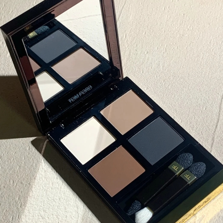 TomFord TF four color eye shadow highlight repair disk 01 03 04 20 26 27 33 New 29 30 31