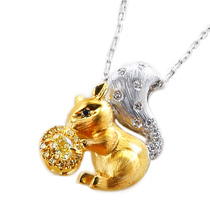 Natural yellow diamond necklace 18K gold inlaid diamond pendant squirrel collar black diamond eyes