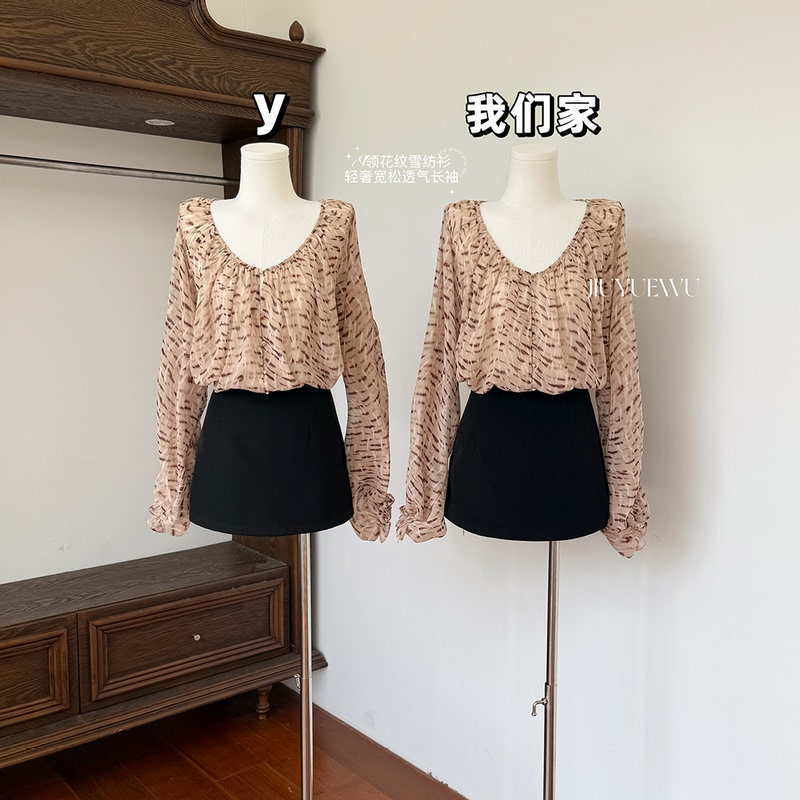 Jiuyuewu V-Neck Floral Chiffon Shirt for Women, Spring Style, Light Luxury Style, Loose and Breathable, Gold-Tone Shirt Jiuyuewu V-Neck Floral Chiffon Shirt for Women, Spring Style, Light Luxury Style, Loose and Breathable, Gold-Tone Shirt