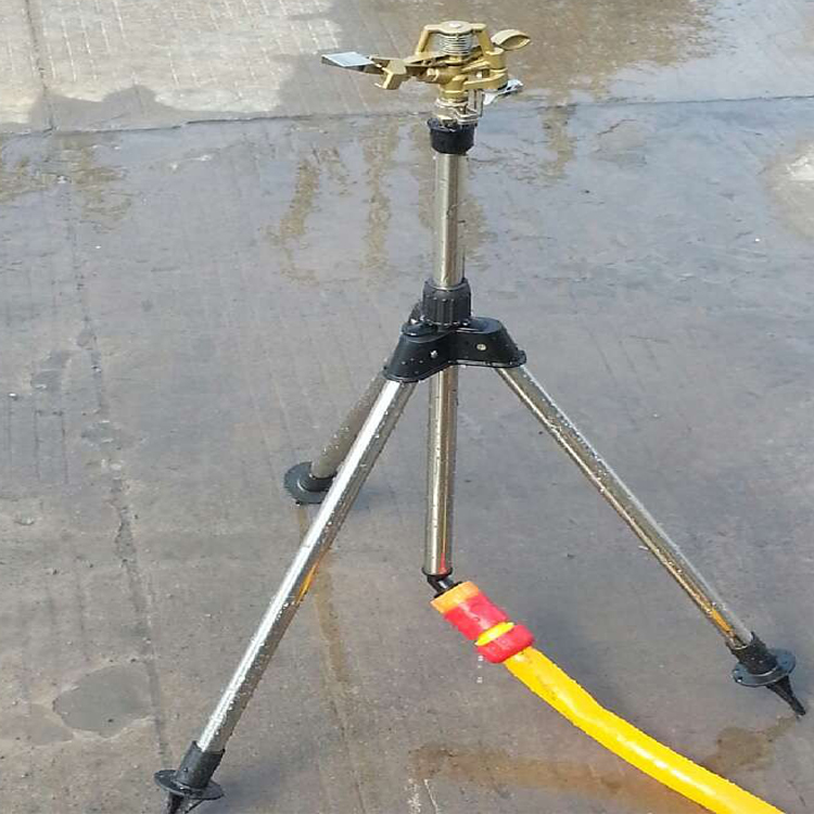 4-part stainless steel triangular bracket landscaped lawn spray head can be moved with spray-irrigation folding and adjustable height support frame