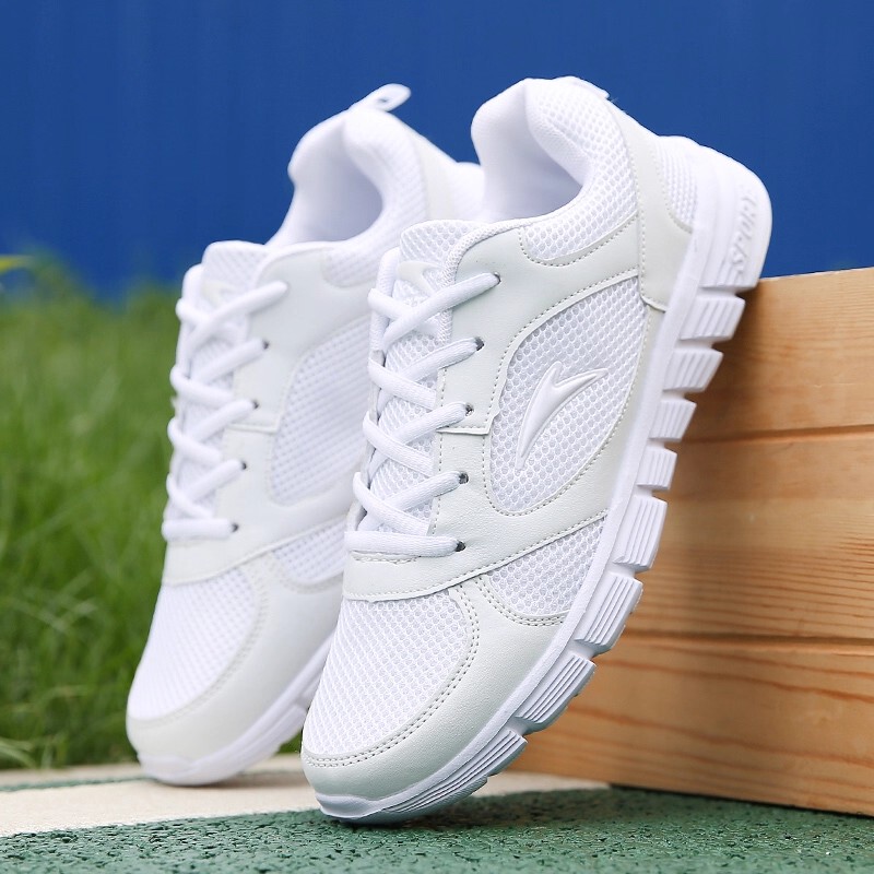 Pure White Mesh Sneakers for Men and Women 2026 Autumn New White Shoes Men's Breathable Running Shoes Casual Sneakers Women