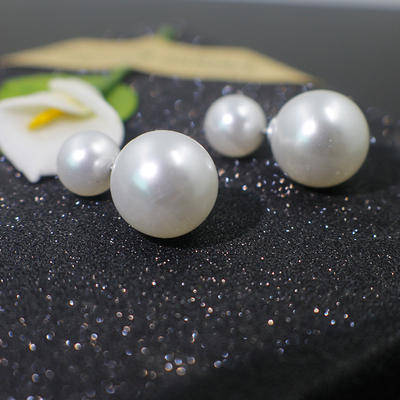 Double-sided pearl stud earrings for women, Korean fashion, perfectly round, bright and flawless artificial mother-of-pearl earrings and earrings