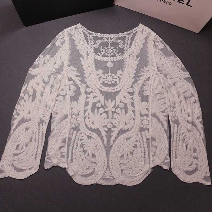 Medium Short Paragraph Shade Lace Lace Hollowed-out Hook Flower Long Sleeve Hooded Jersey Bikini Swimsuit Jacket Sunscreen Beach Jersey Woman