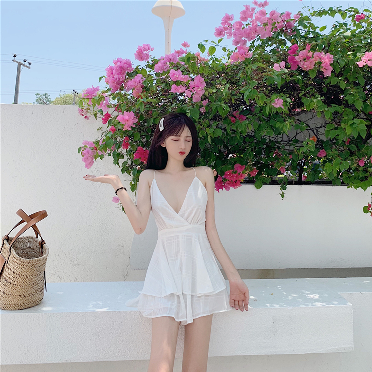 VK旗艦店 韓系性感交叉露背綁帶無袖洋裝