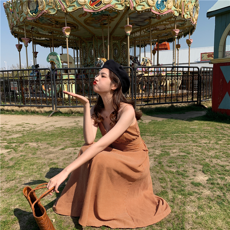 VK旗艦店 復古氣質條紋V領吊帶長裙無袖洋裝