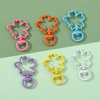 51# Случайно смешанные цвета | Брелок-лепестки сплав+железо, окрашенный распылением 24х36мм 5 шт.