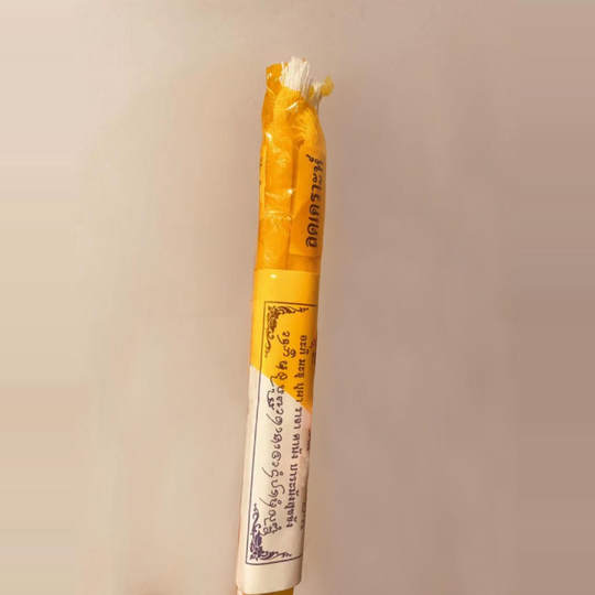 Thai Buddhist candles, specialty handicrafts, Cuban Ariyacha yellow candle, Somde Lahu handmade