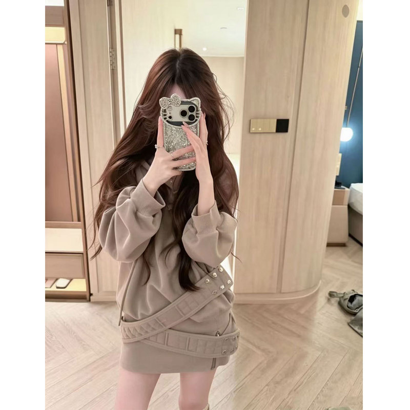 2026 Autumn New Style Lazy Chic Design Unique and Fashionable Stunning Versatile Studded Belt Sweatshirt Dress for Women 2026 Autumn New Style Lazy Chic Design Unique and Fashionable Stunning Versatile Studded Belt Sweatshirt Dress for Women