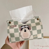 Симпатичная бумажная коробка на рабочем столе мебеть пирамида