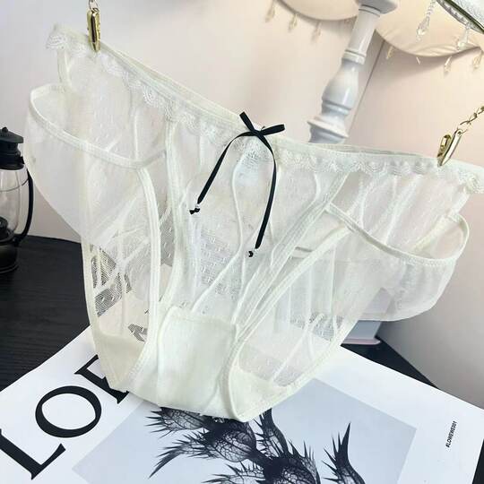 Moonlight Lover Pure Desire Sweet Lace Hollow Girls Underwear Fashion Sexy Breathable Shorts Women