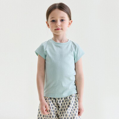 Baby Summer New Versatile Simple Solid Color Short-Sleeve T-Shirt for Girls 2026 Fashion Children's Top Trendy — 1