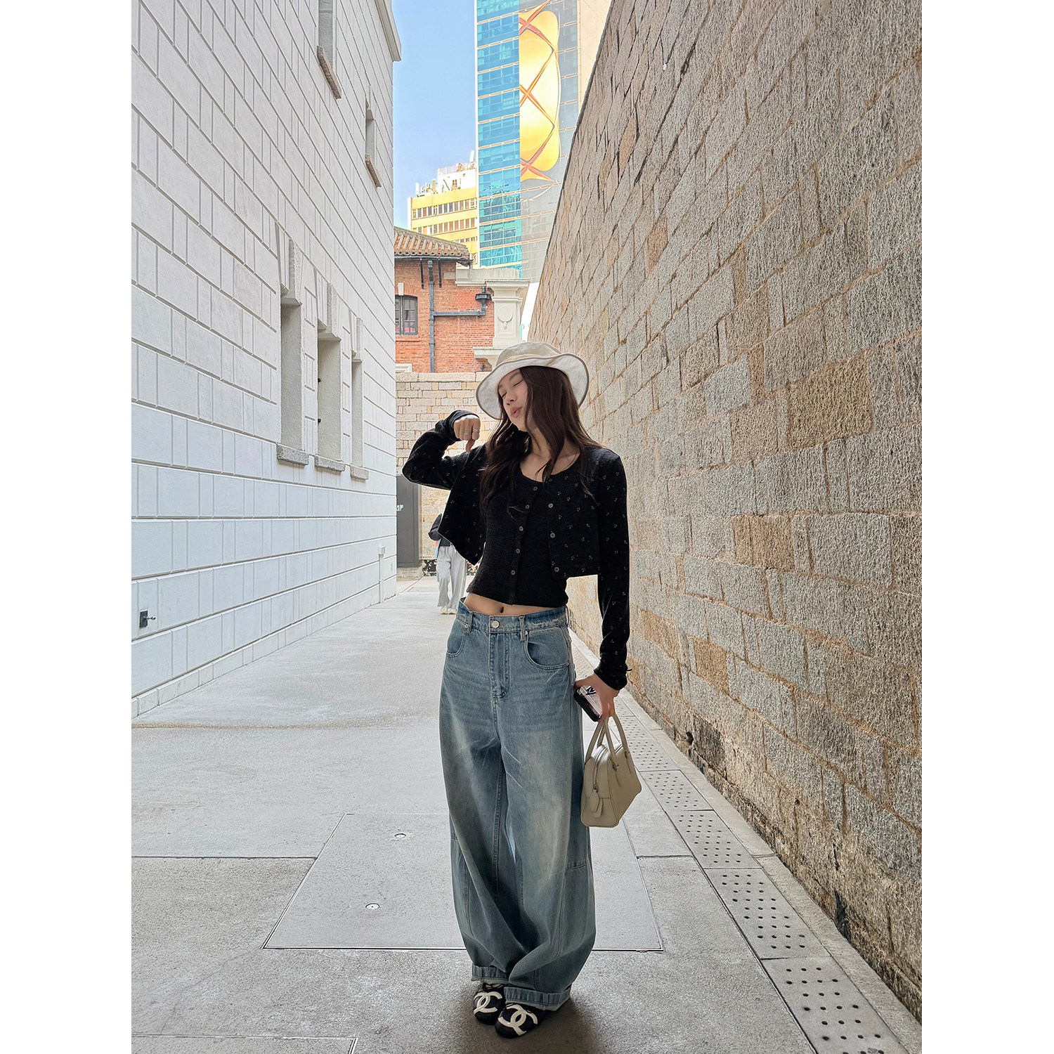 LelyMooch женские широкие джинсы прямого кроя светло-голубые с эффектом потертости и кракелюра весна-лето