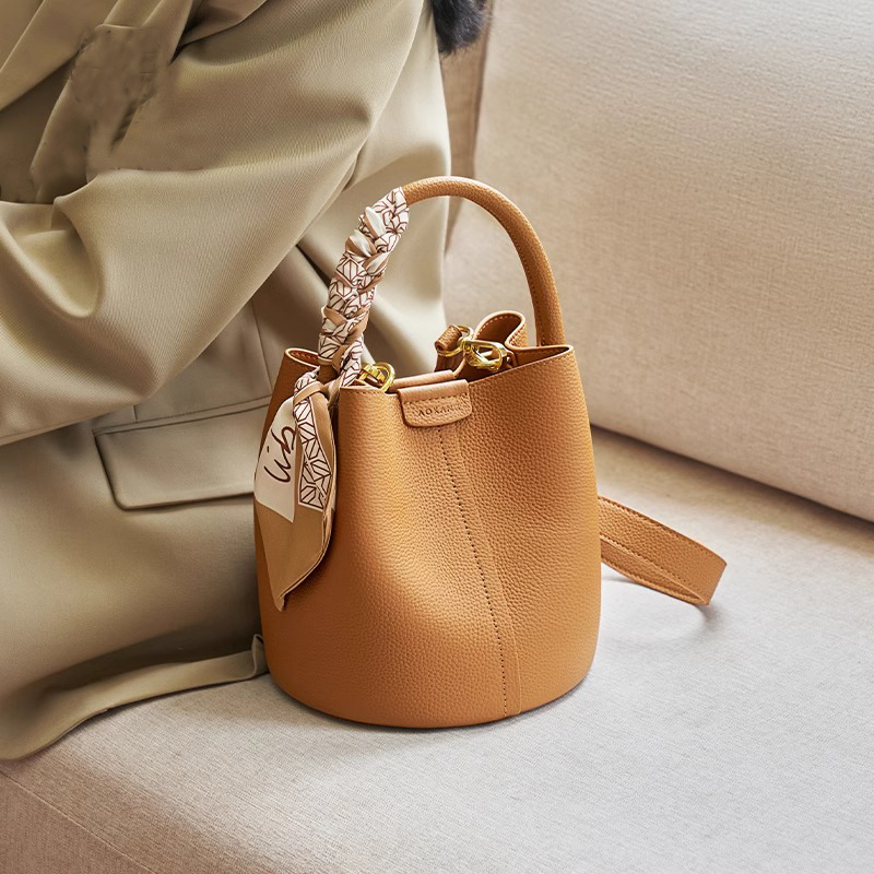 High-End Work Commute Bucket Bag 2026 New Versatile Mini Spring Handbag for Women, Shoulder and Crossbody Bag