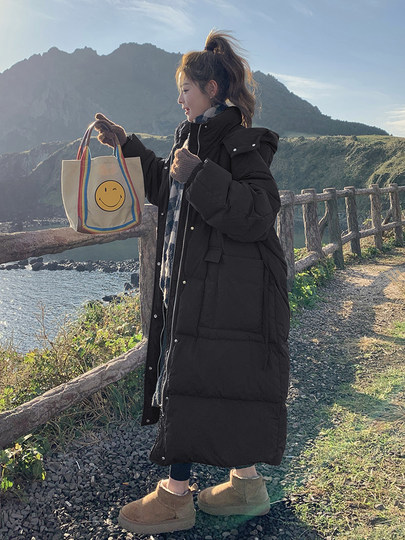 Thickened and warm long down jacket for women 2025 winter new style over the knee high-quality super nice 90 white duck down jacket