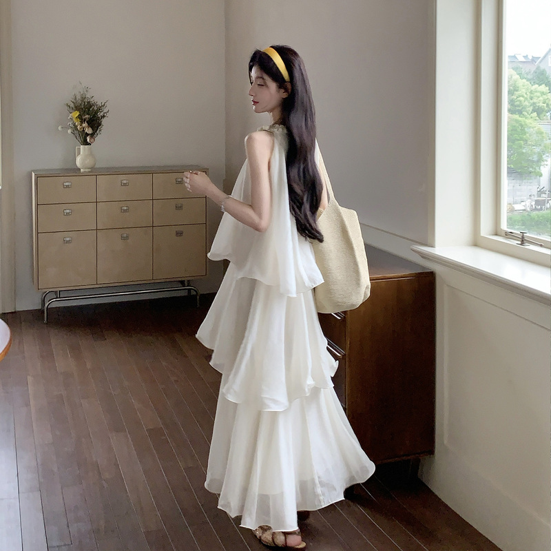 French-Style Stunning Vacation-Style Halter Neck Dress for Women, 2026 Summer New Model, Super Pretty and Ethereal, Tiered Long Dress French-Style Stunning Vacation-Style Halter Neck Dress for Women, 2026 Summer New Model, Super Pretty and Ethereal, Tiered Long Dress