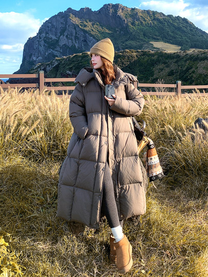 Cloud Puff Long Down Jacket Women's 2025 Winter New Korean Style Hooded Warm Thickened Bread Jacket