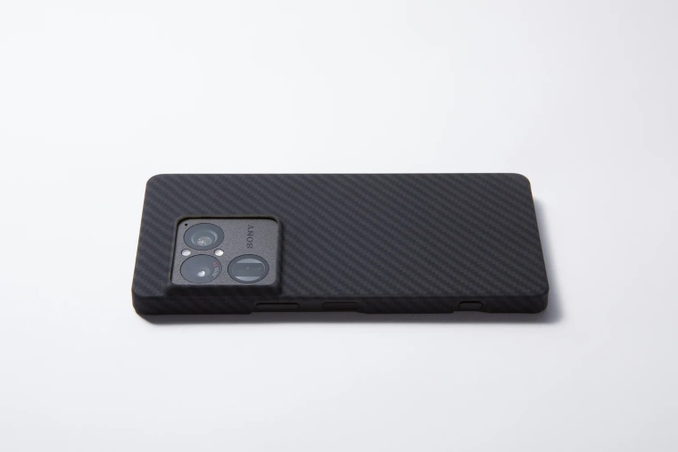 Deff Officially Certified Aramid Fiber Kevlar Weave Black Velvet Carbon Fiber Sony Xperia Phone Case