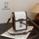 Cute and versatile one-shoulder cross-body lightweight mobile phone bag