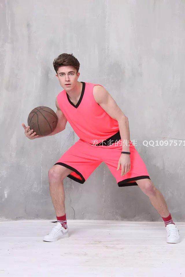 survêtement sport - Ref 563089 Image 96